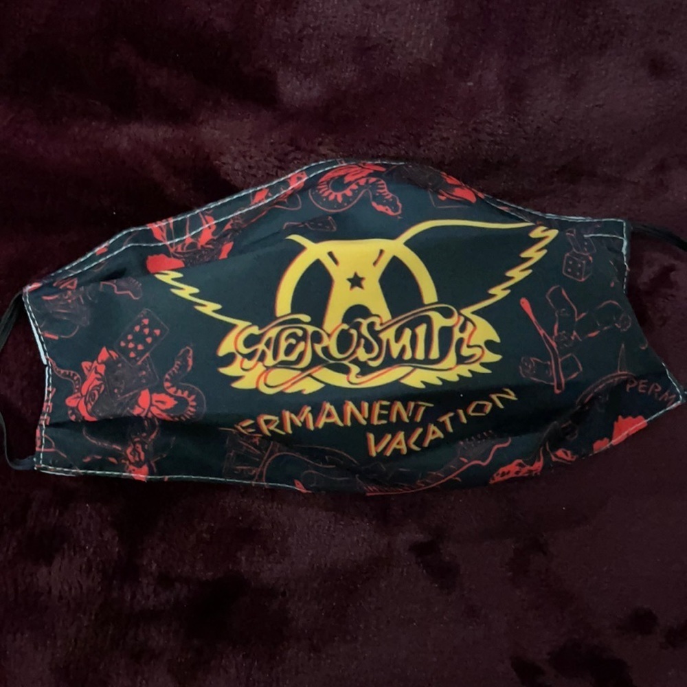 6/$20 New Aerosmith adjustable face mask